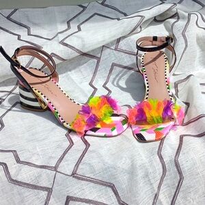 Brand new never wornWomen's Betsey Johnson black multicolored sandals size 7 1/2